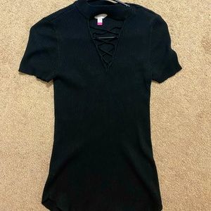 Black V-Neck laced neck